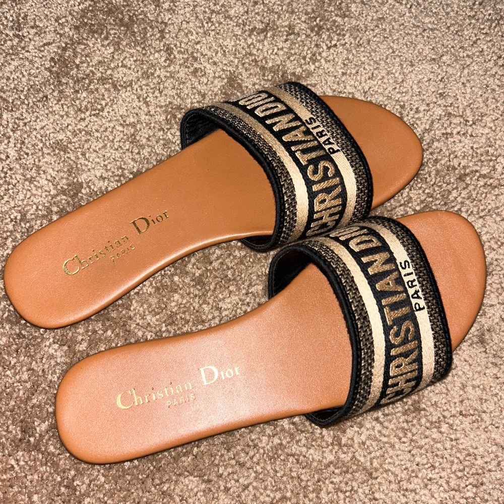 Dior slides